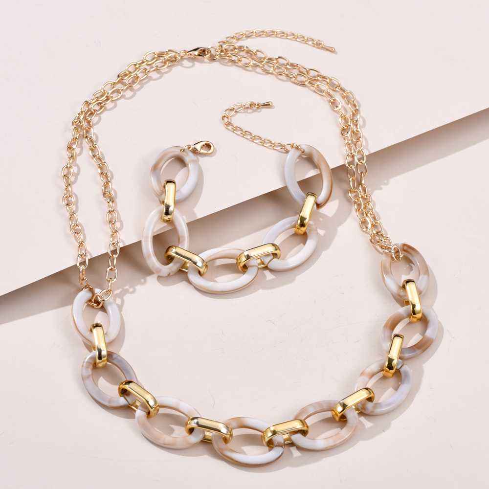Big resin chain choker necklace