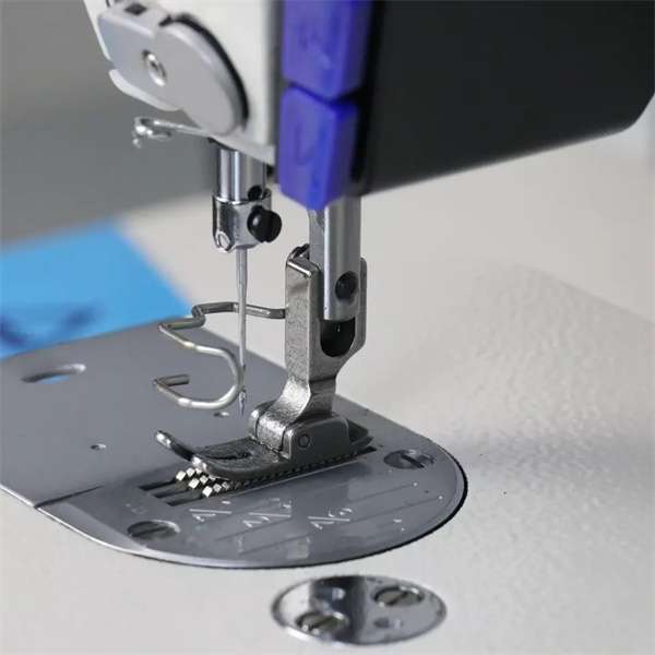 Automatic Flat bed single Needle Sewing Machine(with computer sgreen)